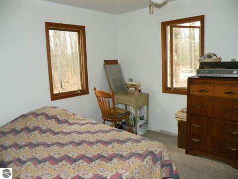 4141 Pineway Dr, Gladwin, MI 48624 photo 9