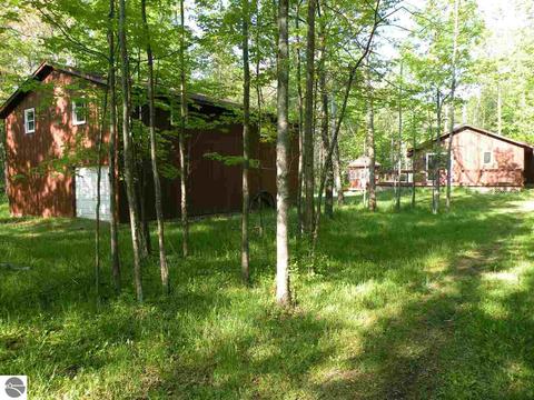 4141 Pineway Dr, Gladwin, MI 48624 photo 2