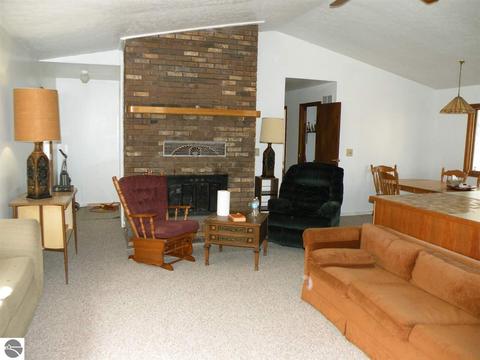 4141 Pineway Dr, Gladwin, MI 48624 photo 7