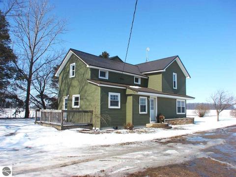 4580 E Fillmore Rd, Ithaca, MI 48847 photo 2