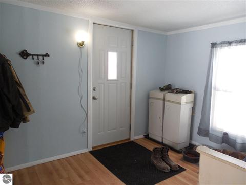 8644 E Baseline Rd, Mount Pleasant, MI 48858 photo 13