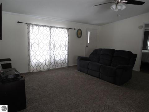8644 E Baseline Rd, Mount Pleasant, MI 48858 photo 8