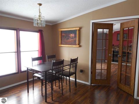 8644 E Baseline Rd, Mount Pleasant, MI 48858 photo 5