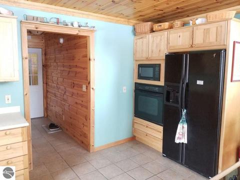 4304 Martin Dr, Frederic, MI 49733 photo 6