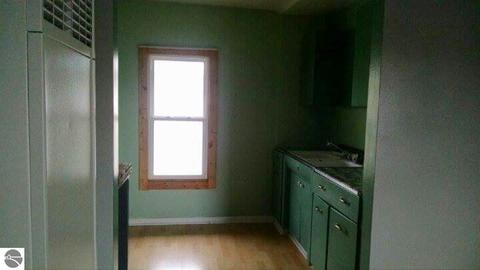 300 E Cedar St, Standish, MI 48658 photo 6