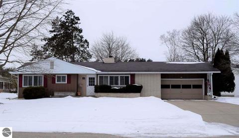 320 Devon Dr, Saint Louis, MI 48880 photo 1