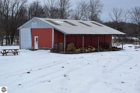 475 E Wing Rd, Mount Pleasant, MI 48858 photo 36