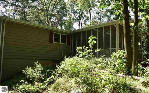 475 E Wing Rd, Mount Pleasant, MI 48858 photo 6