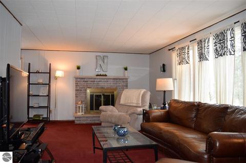 475 E Wing Rd, Mount Pleasant, MI 48858 photo 8