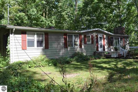 475 E Wing Rd, Mount Pleasant, MI 48858 photo 1