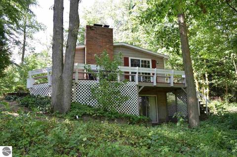 475 E Wing Rd, Mount Pleasant, MI 48858 photo 5