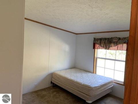 9059 E River Rd, Mount Pleasant, MI 48858 photo 23