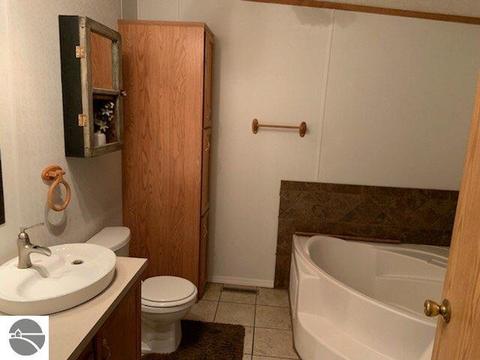 9059 E River Rd, Mount Pleasant, MI 48858 photo 17