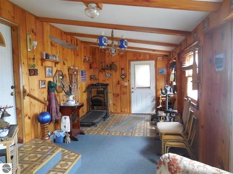 1507 N Mcclelland Rd, Ithaca, MI 48847 photo 8