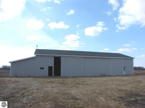 2668 S Begole Rd, Ithaca, MI 48847 photo 11