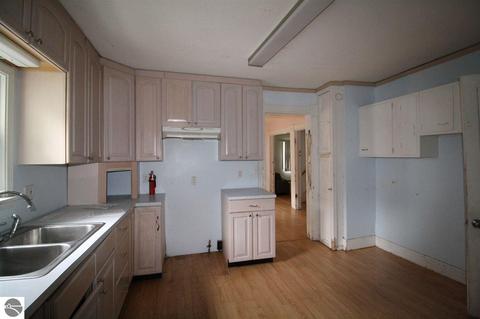 224 S Ithaca St, Ithaca, MI 48847 photo 7