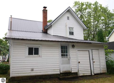 224 S Ithaca St, Ithaca, MI 48847 photo 2
