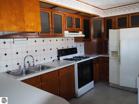 2262 Ely Rd, Honor, MI 49640 photo 3
