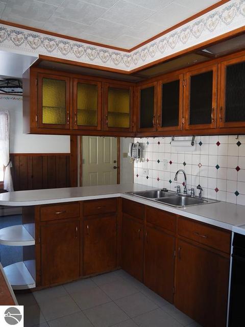 2262 Ely Rd, Honor, MI 49640 photo 4