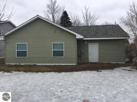 707 Elm St, Grayling, MI 49738 photo 2