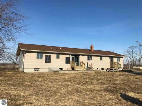 1620 Edmonds, Turner, MI 48765 photo 25