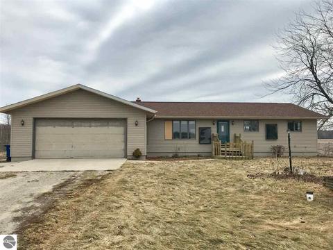 1620 Edmonds, Turner, MI 48765 photo 1