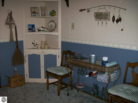 924 Schemp Rd, Lupton, MI 48635 photo 9