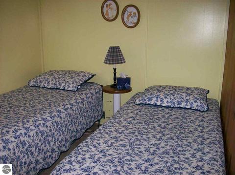 924 Schemp Rd, Lupton, MI 48635 photo 5