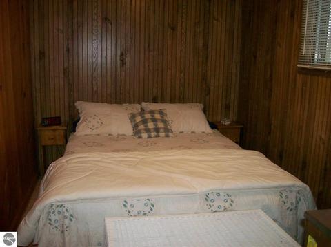 924 Schemp Rd, Lupton, MI 48635 photo 8