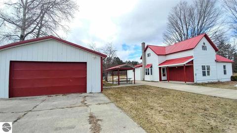 208 Myrtle St, Boon, MI 49618 photo 1