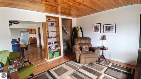 208 Myrtle St, Boon, MI 49618 photo 9