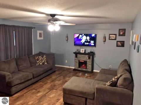 303 S Olson Rd, Sumner, MI 48889 photo 3