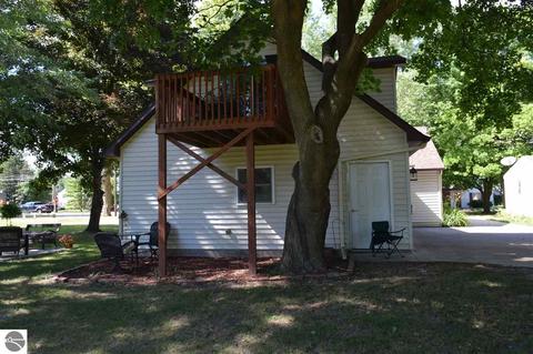 224 E Wright Ave, Shepherd, MI 48883 photo 3