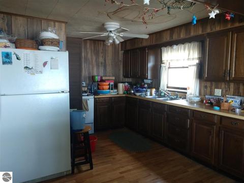 276 N Huron, Au Gres, MI 48703 photo 17