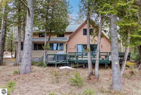 7369 White Pine Dr, Ellsworth, MI 49729 photo 2