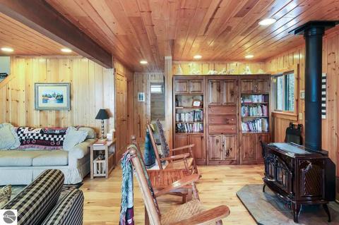 7369 White Pine Dr, Ellsworth, MI 49729 photo 10