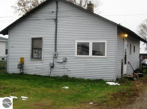 622 Elder Rd, Mancelona, MI 49659 photo 1