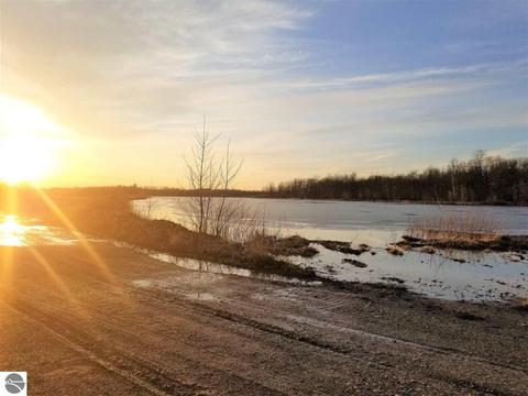 4612 S Wise Rd, Shepherd, MI 48883 photo 3