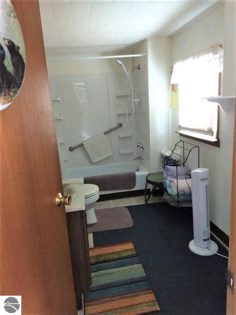 5369 E 8th St, Au Gres, MI 48703 photo 6