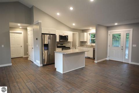 2612 Algonquin, Interlochen, MI 49643 photo 3
