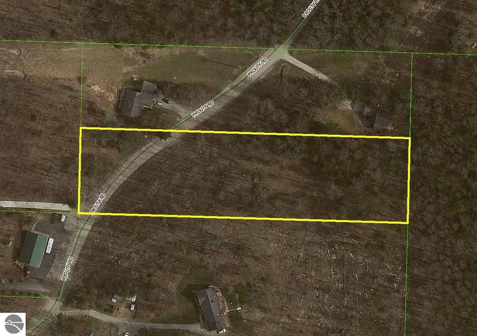  4445 Prouty Rd, Traverse City, MI 49686 photo 6