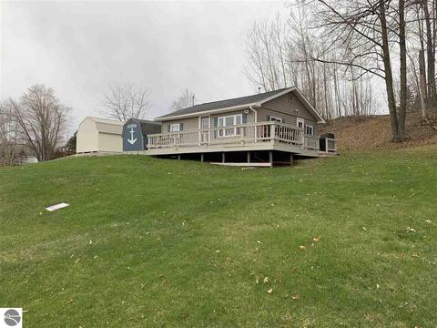 1734 Pointe Rd, Hale, MI 48739 photo 5