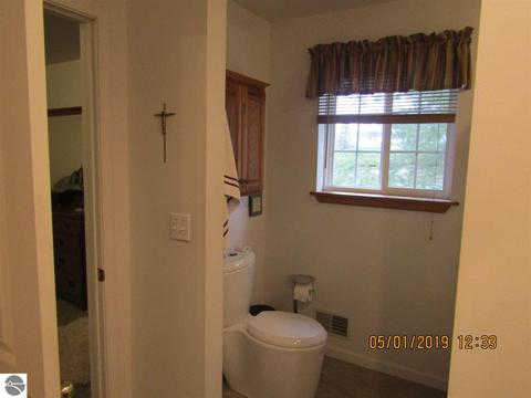 989 Schemp Rd, Lupton, MI 48635 photo 17