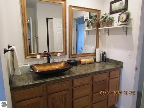989 Schemp Rd, Lupton, MI 48635 photo 16