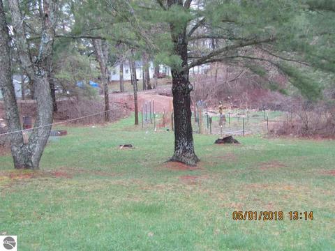 989 Schemp Rd, Lupton, MI 48635 photo 6