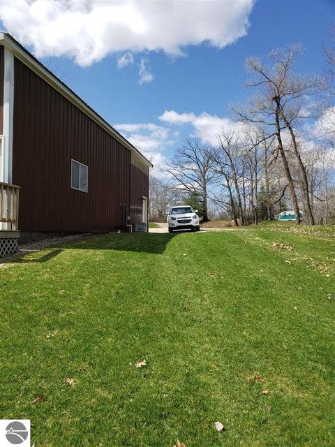 646 Maple, Lupton, MI 48635 photo 16