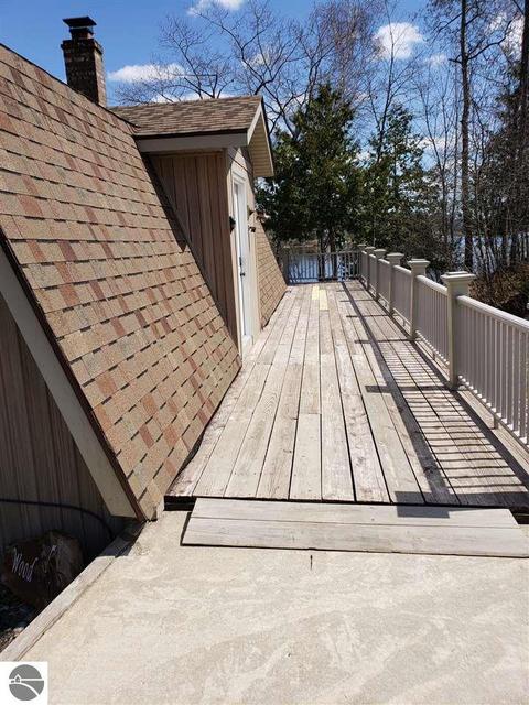 646 Maple, Lupton, MI 48635 photo 9
