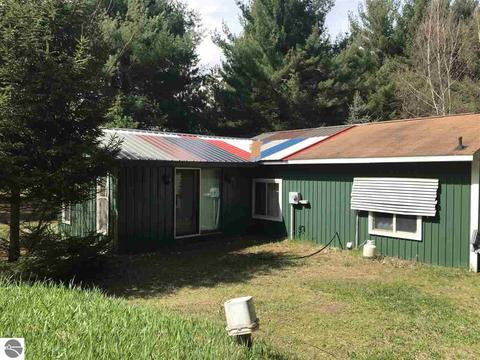2961 E 14 Rd, Manton, MI 49663 photo 20