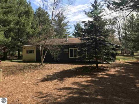 2961 E 14 Rd, Manton, MI 49663 photo 12