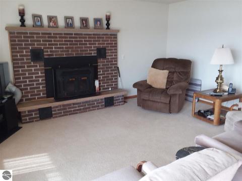 923 Richland Ave, Lupton, MI 48635 photo 14